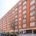 Joivy 2-Bed Flat Near Notting Hill