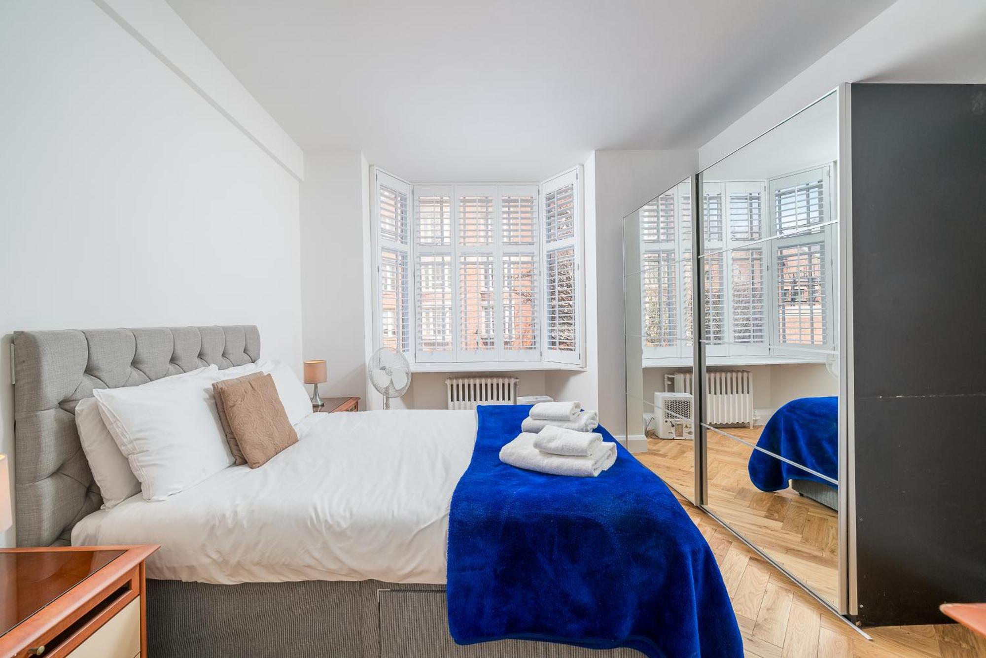 Joivy 2-bed Flat Near Notting Hill Apartment