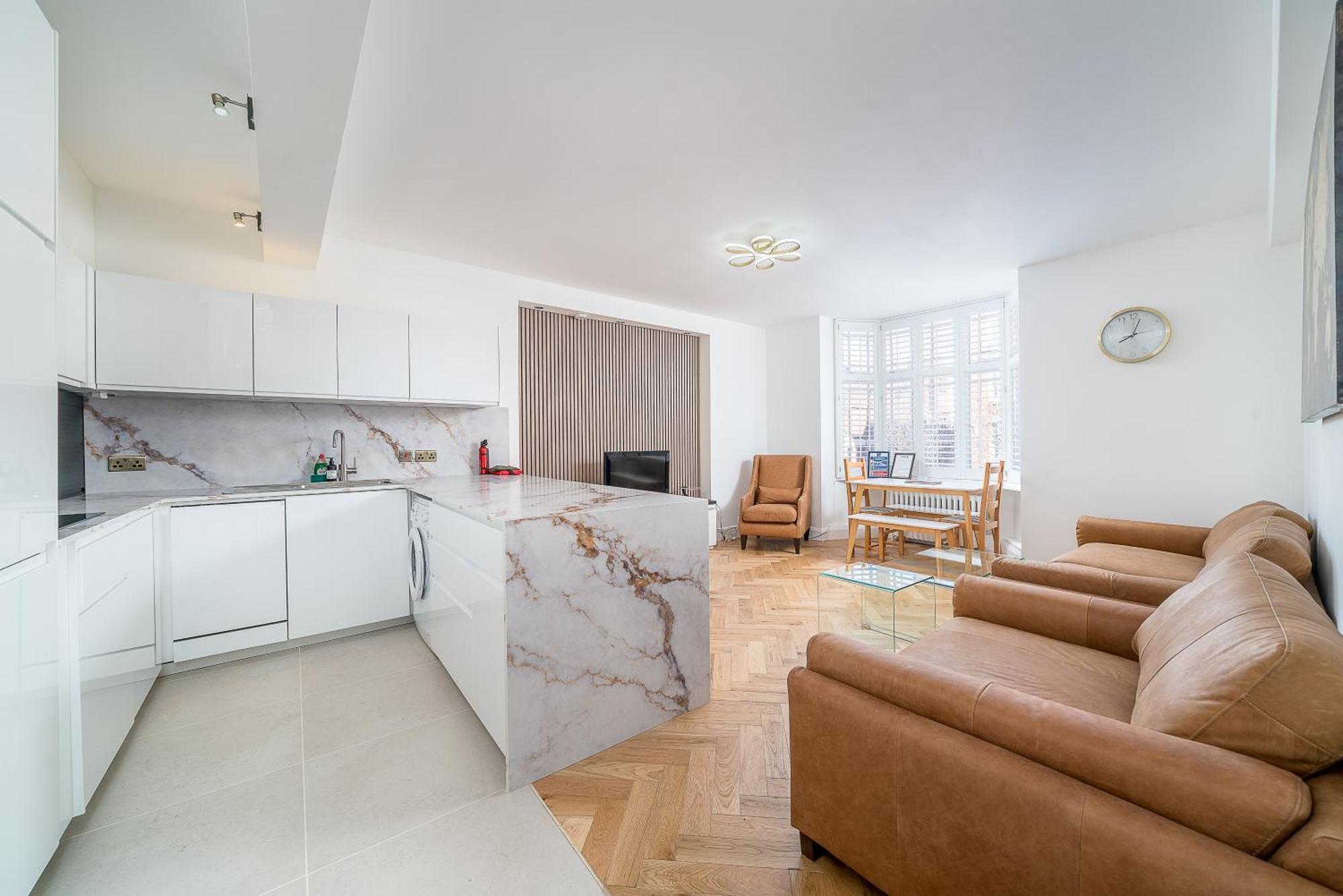Joivy 2-bed Flat Near Notting Hill Apartment *