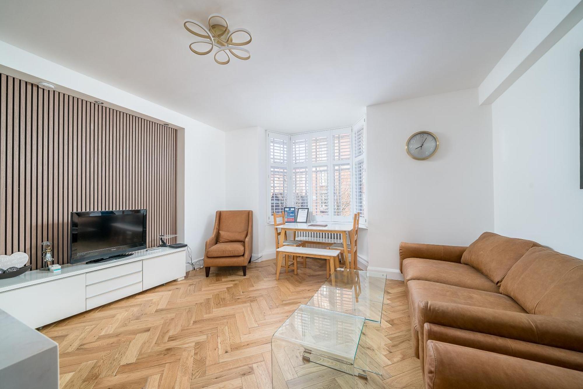 Joivy 2-bed Flat Near Notting Hill Apartment *