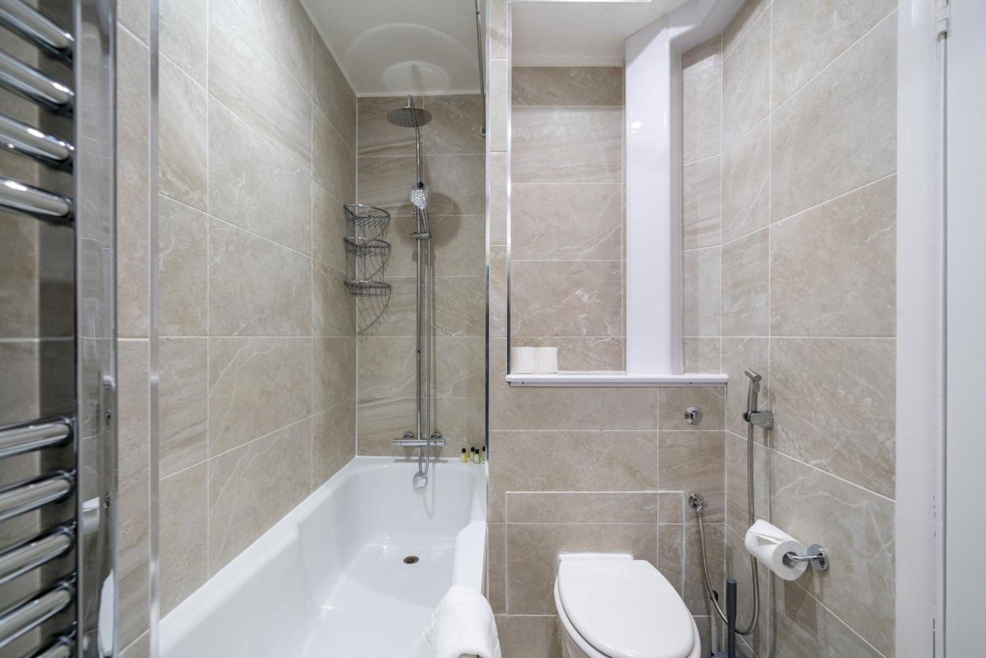 Apartment Joivy 2-bed Flat Near Notting Hill London